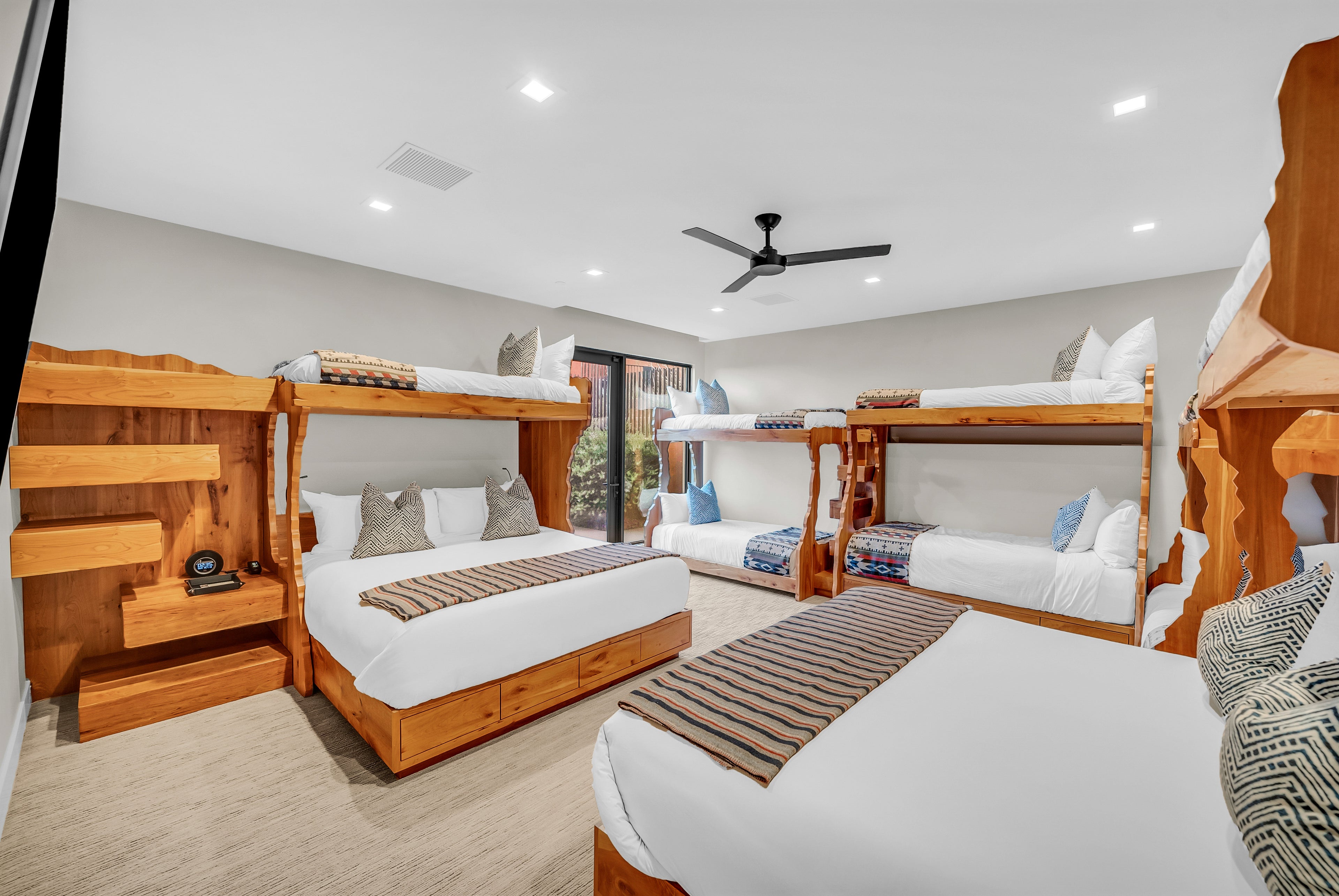 The Shared Sunny Room Suite